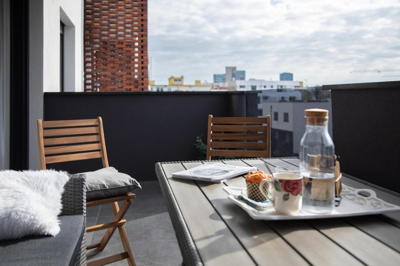 Design 2Bdr Apartment With Balcony- Free Parking Zagreb Ngoại thất bức ảnh